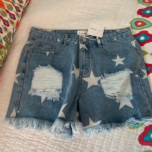 New Love + Harmony star Jean shorts - Picture 1 of 4